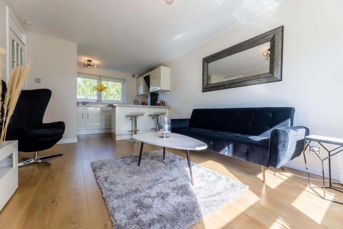 Stunning City Centre 1 Bed With Free Parking Глазгоу Екстериор снимка
